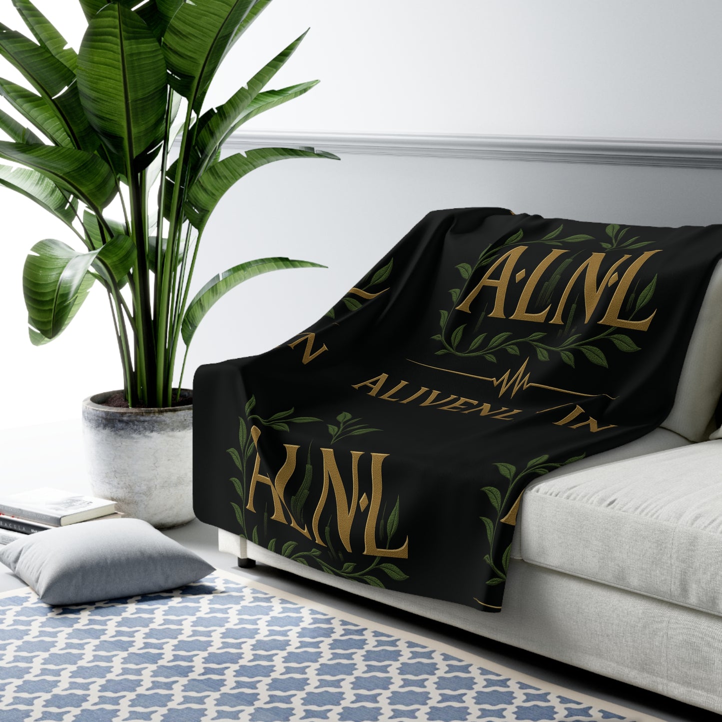 Luxurious Sherpa Fleece Blanket for Cozy Evenings, Plush Throw for Home Decor, Gift for Holidays and Housewarming