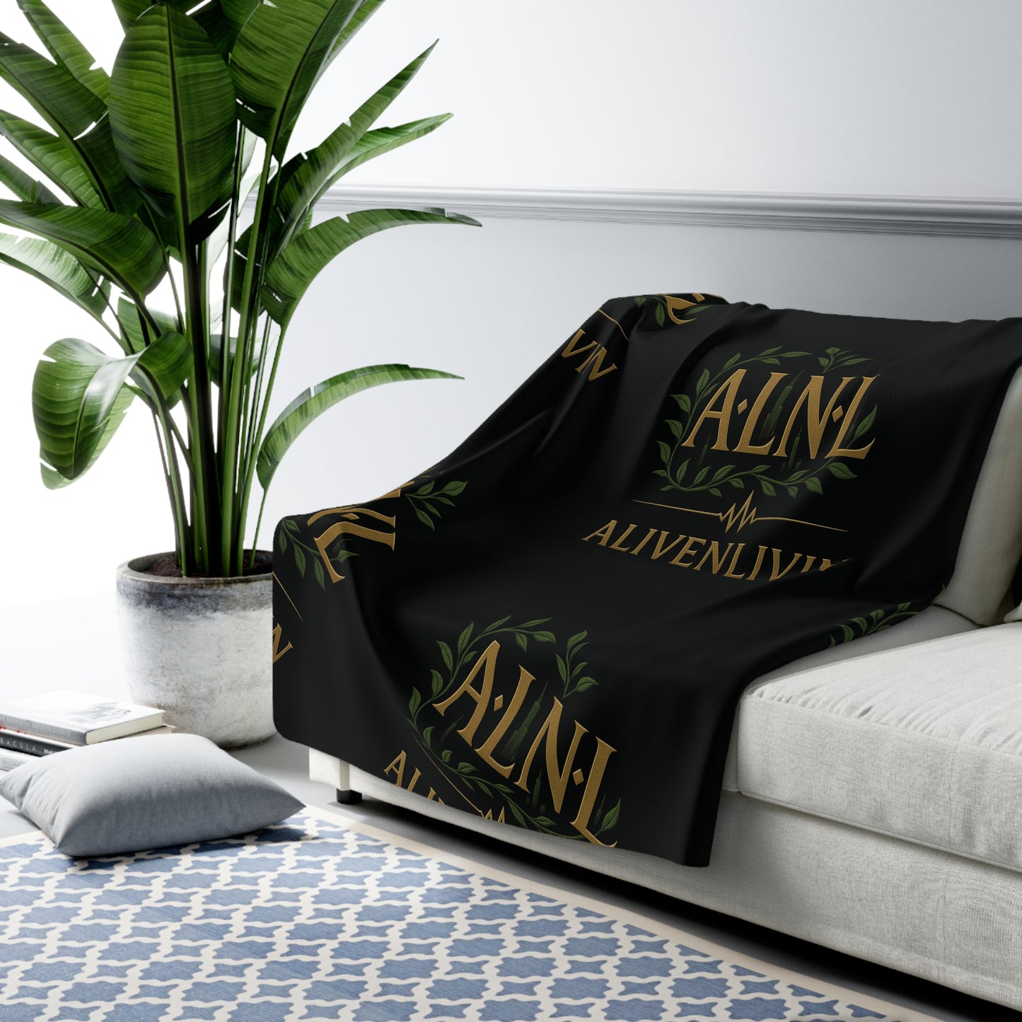 Luxurious Sherpa Fleece Blanket for Cozy Evenings, Plush Throw for Home Decor, Gift for Holidays and Housewarming